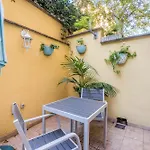 Cozy Apartment In Trastevere With Patio - Ac