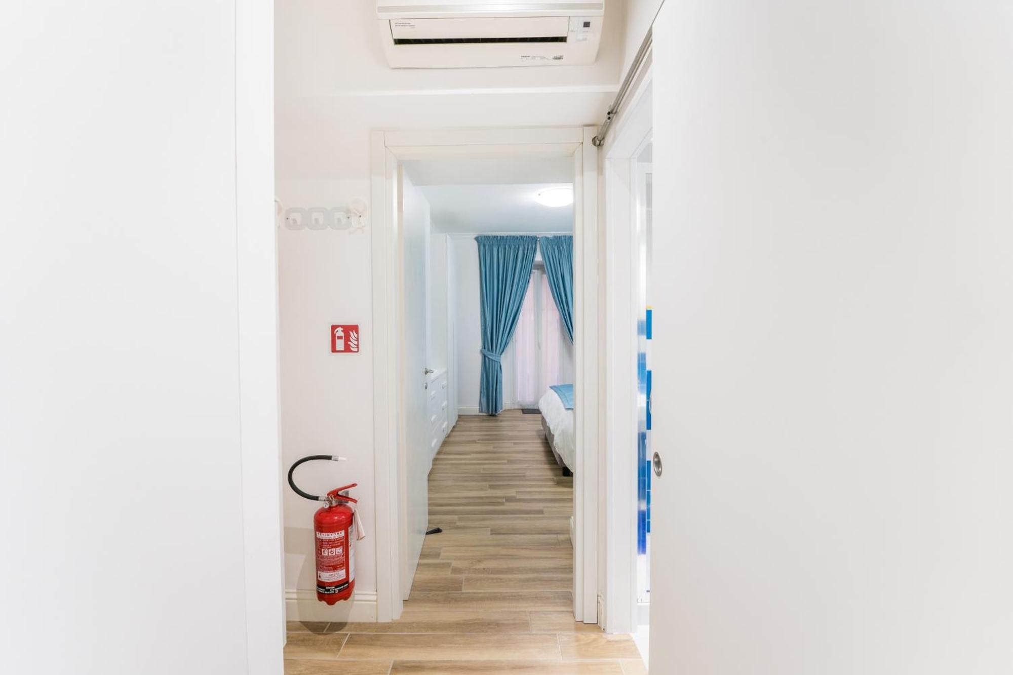 Cozy In Trastevere With Patio - Ac Apartment Rom