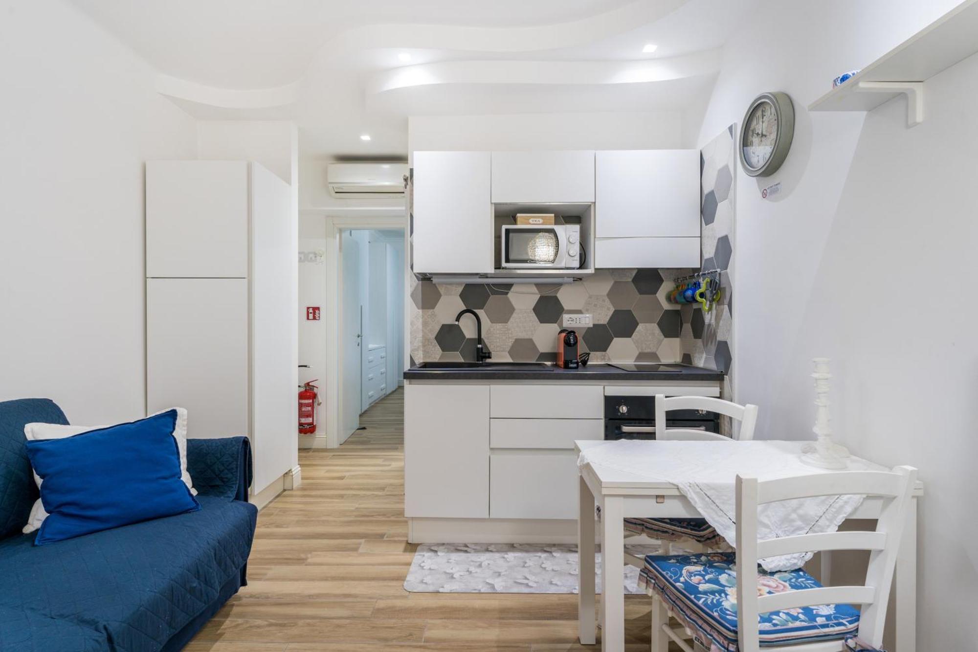 Cozy In Trastevere With Patio - Ac Rom